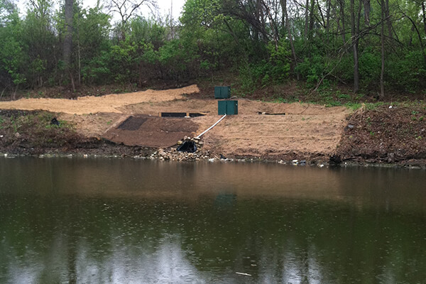 Barr designed and implemented a first-of-its-kind spent-lime stormwater BMP treatment system to help improve water quality in an impaired lake.