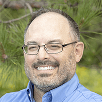 Joe Vespa headshot