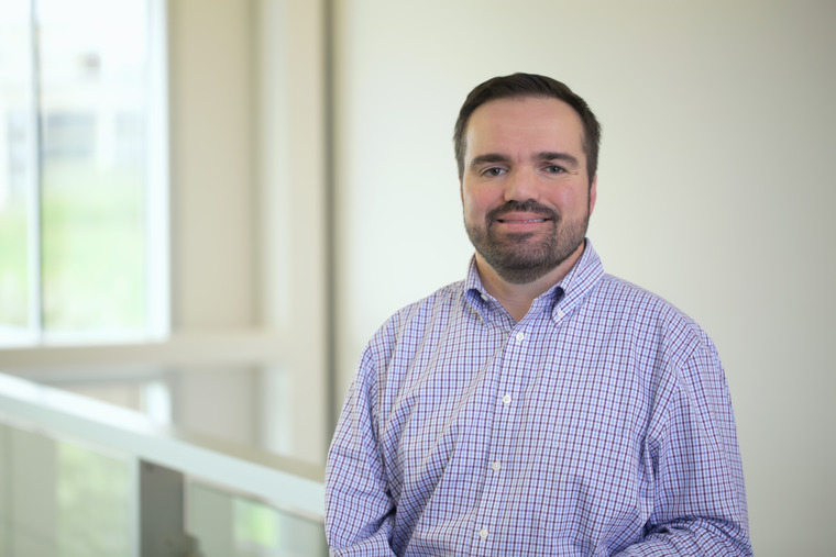 Headshot photo of Derek Seifert