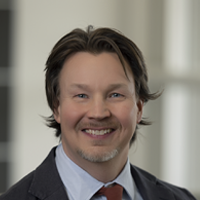 Pete Kero headshot