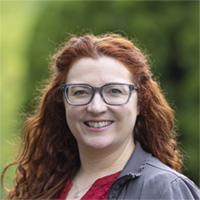 Bethany Kelly headshot